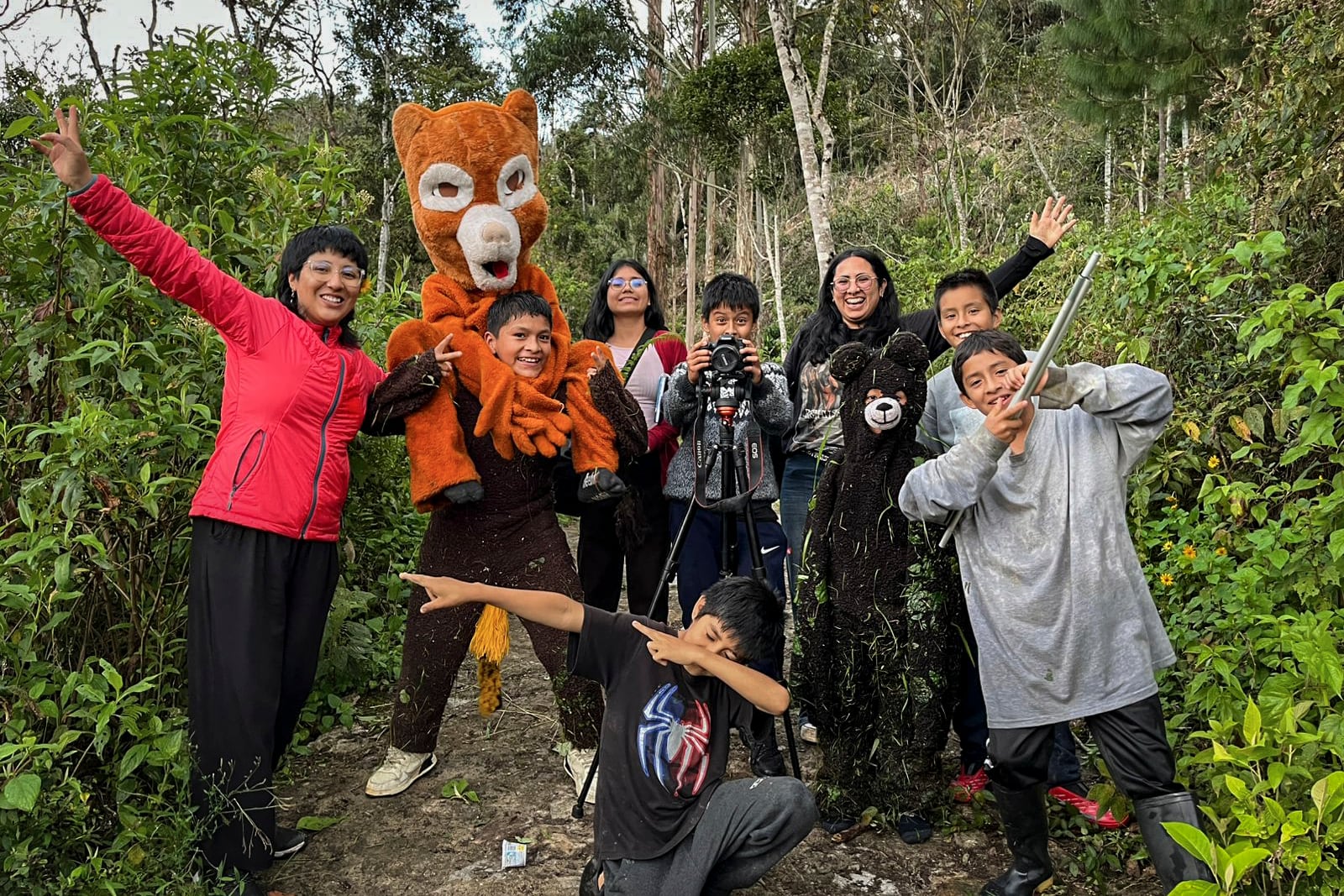 Los niños que filman para salvar su bosque: un documental comunitario contra el tráfico de fauna en Perú