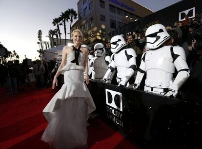 La actriz Gwendoline Christie, conocida por su papel en la serie 'juego de tronos' y convertida en la capitana Phasma en la película 'El despertar de la fuerza..