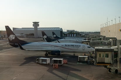 Aviones del Grupo Aeroméxico en el Aeropuerto Internacional de la Ciudad de México.