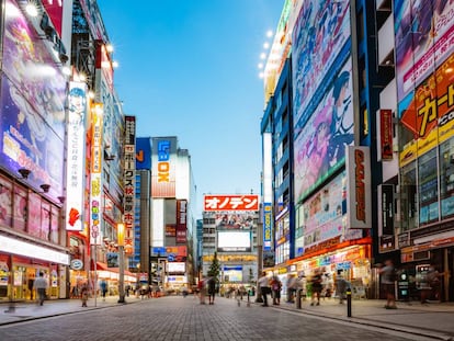 Una calle del distrito de Akihabara, en Tokio (Japón).