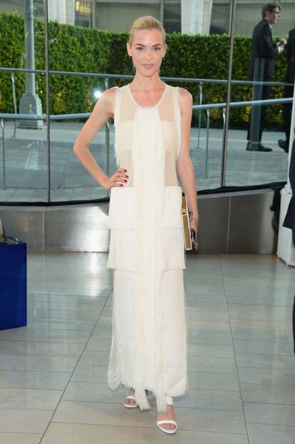 Jaime King, de Calvin Klein Collection.