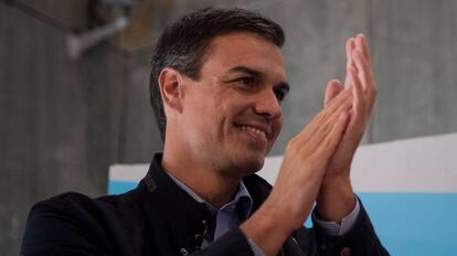 El secretario general del PSOE en un acto de campaña en Ourense.