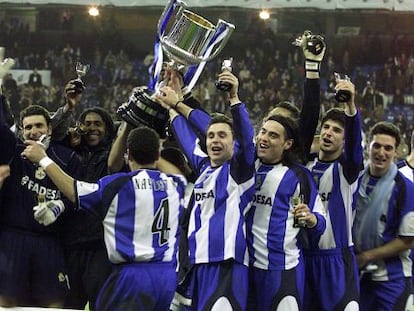 El Deportivo celebra el título de Copa, tras ganar al Madrid.