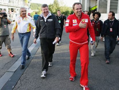 Domenicali y Brawn, durante el Gran Premio de Bélgica de 2009. 