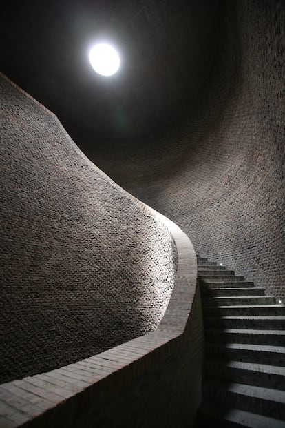 Ladrillos rebirth empleados en la escalera del Museo Imperial de ladrillos de Suzhou.