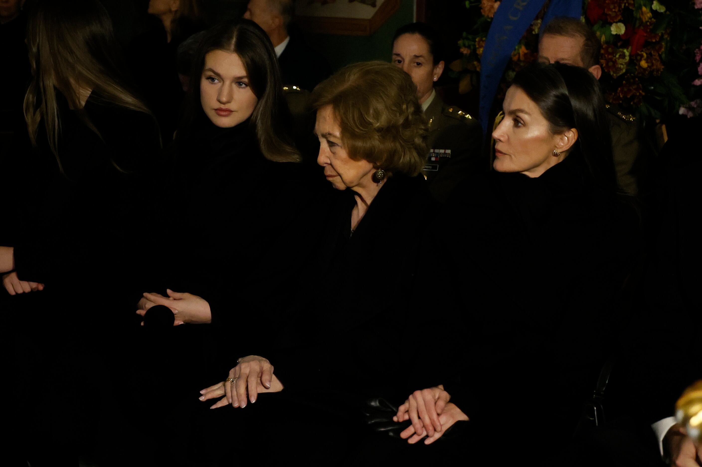 La Familia Real, sin Juan Carlos I, despide a Irene de Grecia en Madrid