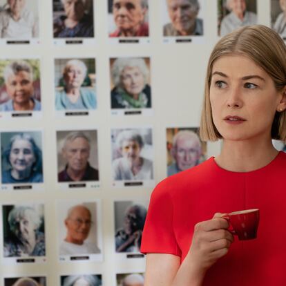 Rosamund Pike, en 'I Care A Lot'.