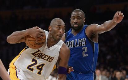 Kobe y Felton en un Lakers-Dallas.