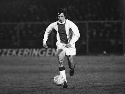 Johan Cruyff con la camiseta del Ajax en 1969. 