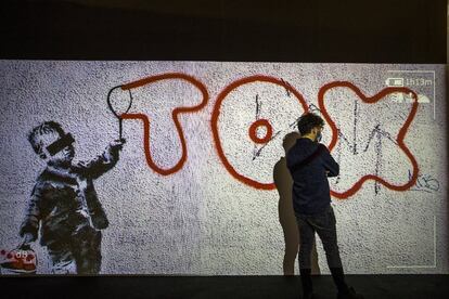 Banksy firmó como Tox, un grafitero que se enfrentó a pena de cárcel acusado de vandalismo.