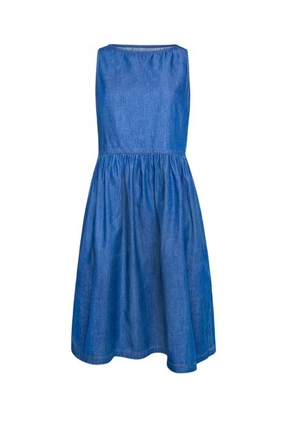 Años 50: vestido vaquero estilo lady de Mango (29,99 euros).
	 