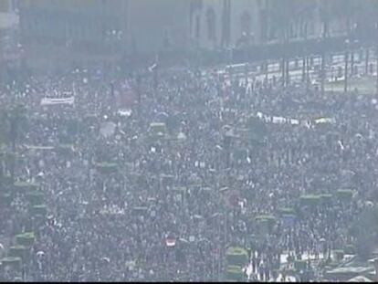 Clamor popular contra Mubarak en la Plaza de la Liberación de El Cairo