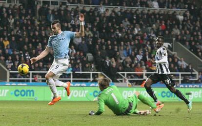 Negredo, antes de marcar al Newcastle.