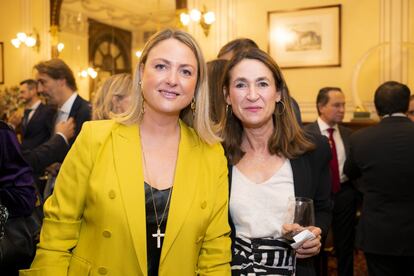 Beatriz Pérez-Olleros, directora de Soluciones de Mercado de LA LEY, y Cristina Serrano, COO de Linklaters
