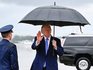 El presidente estadounidense Donald Trump tras desembarcar del Air Force One en la Base Conjunta Andrews, en Maryland, EE UU, el 2 de agosto de 2026.