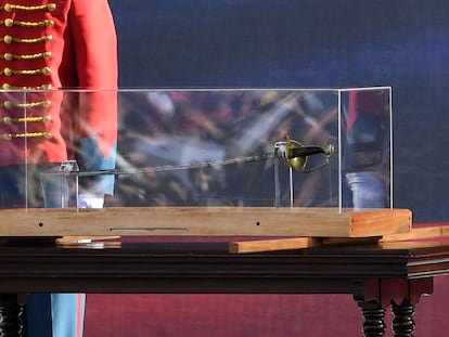 La espada de Bolívar, que ordenó traer Gustavo Petro durante la ceremonia de Posesión, en Bogotá (Colombia), el 7 de agosto de 2022.