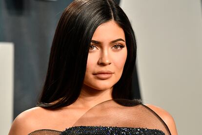 Kylie Jenner – La benjamina de las hermanas Kardashian también ha desvelado públicamente su primer amor platónico. En su caso, y como buena representante de la generación millennial, apostó por uno de los protagonistas de la saga Crepúsculo. Concretamente, por el licántropo interpretado por Taylor Lautner. “Era tan mono…”, evocó en un vídeo de su canal de Youtube.