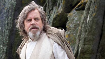 Mark Hamill, como Luke Skywalker em 'O despertar da força'.