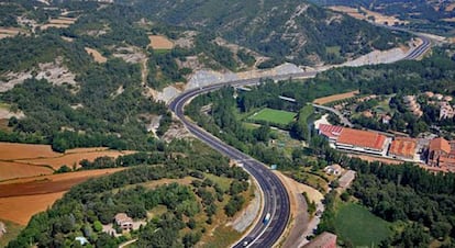 Vista a&eacute;rea de un tramo de la autov&iacute;a C-17.