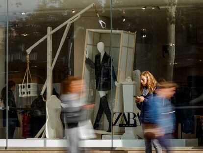 Escaparate de una tienda de Zara en el centro de Barcelona.