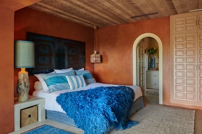 Una de las habitaciones de invitados de la villa principal.