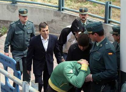 El jefe de la Policía Local de Coslada, Ginés Jiménez, a su salida de los juzgados de la plaza de Castilla en 2009.