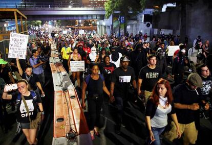 Protesta racial en Charlotte este jueves por la noche.