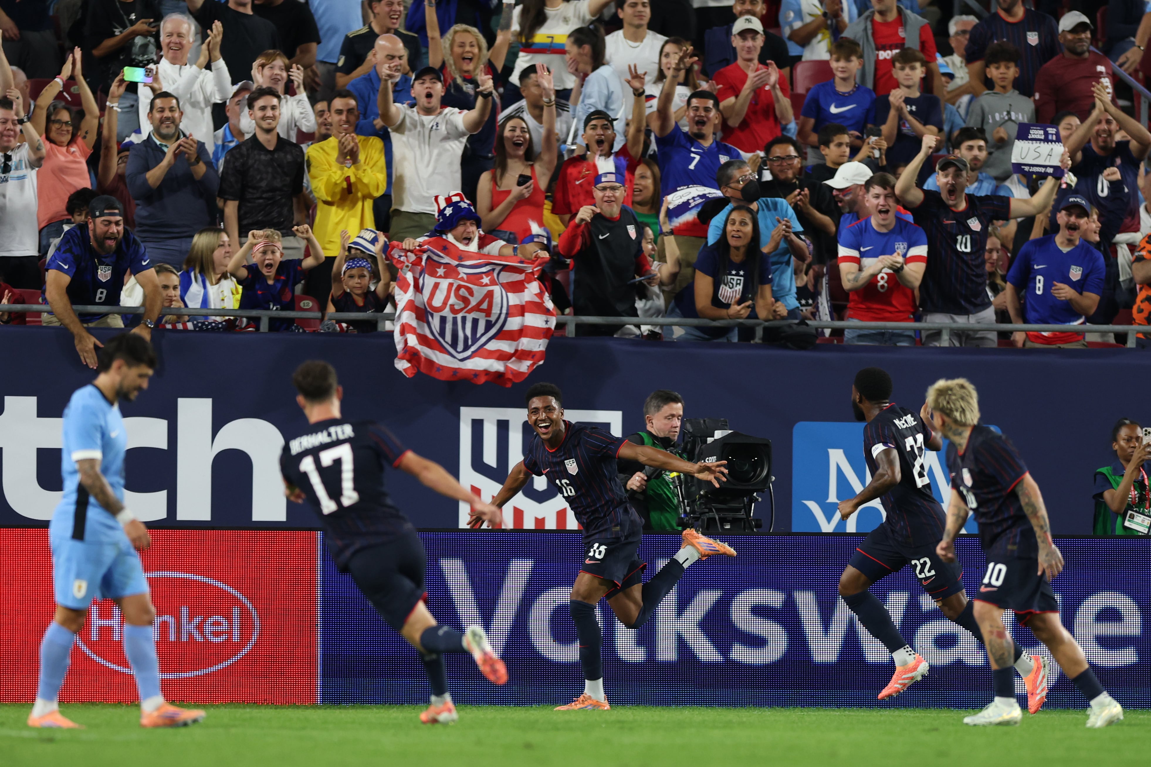 Estados Unidos jugará contra Australia, Paraguay y un equipo europeo en la fase de grupos