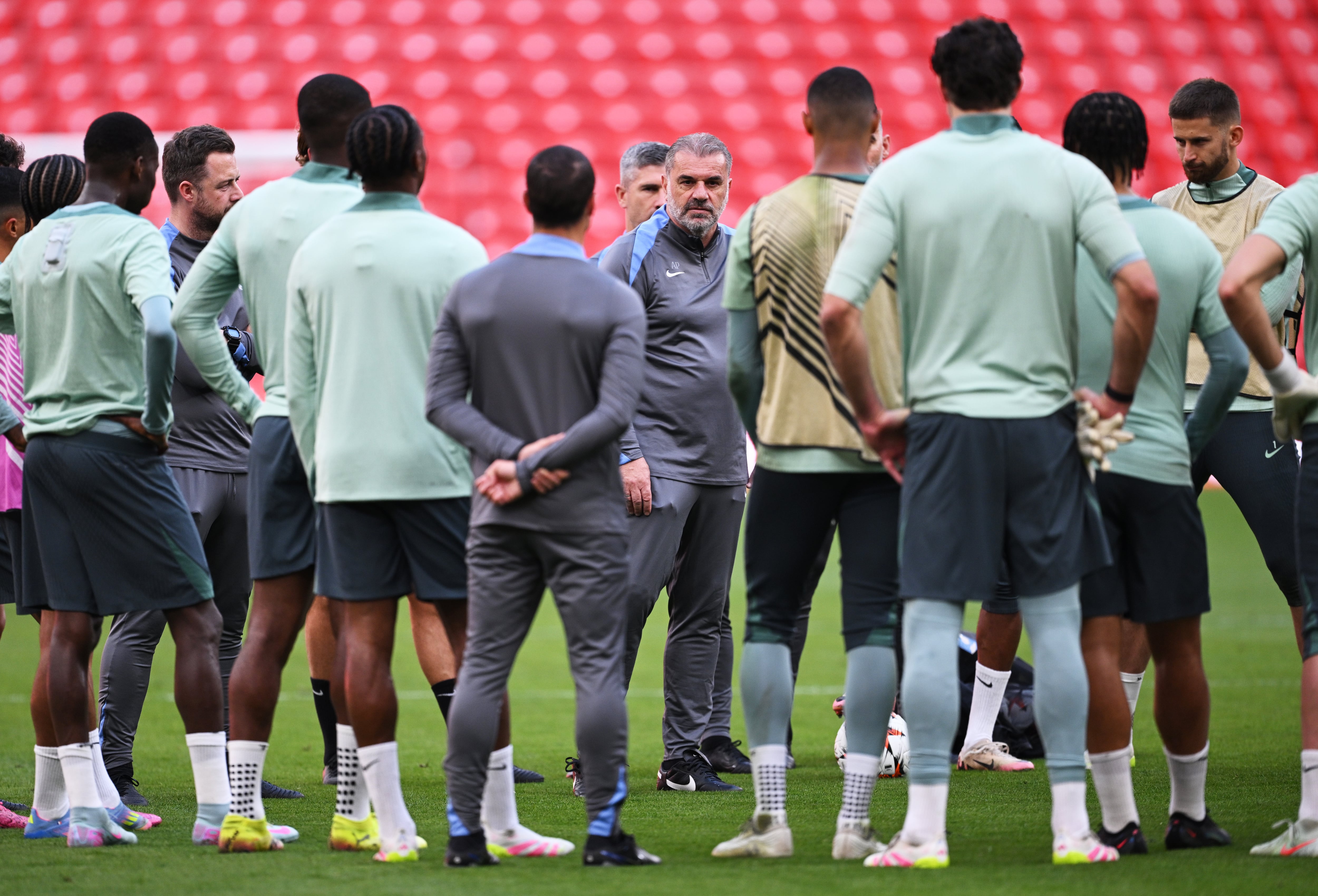 Tottenham y United se conjuran en San Mamés para ganar la Liga Europa