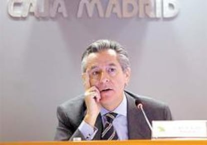 Caja Madrid prejubilará a 1.250 empleados en tres ejercicios