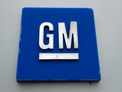 A General Motors logo is displayed outside the General Motors Detroit-Hamtramck Assembly plant on Jan. 27, 2020, in Hamtramck, Mich.
