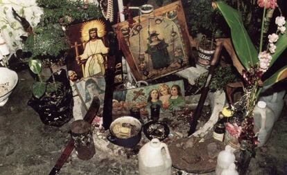 Un altar de vudú en una imagen de archivo.