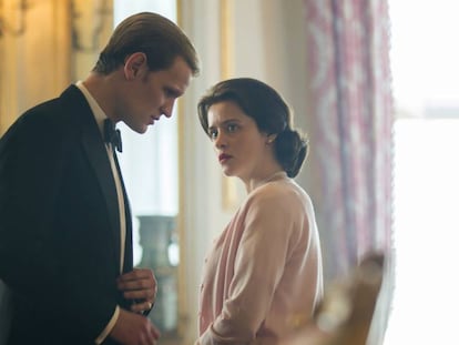 Matt Smith y Claire Foy, en 'The Crown'.