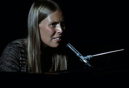 Joni Mitchell en 'The Johnny Cash Show' en 1972