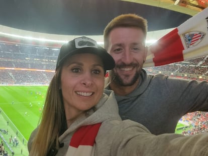 Guillermo Kelly y su novia Miriam en el estadio Cívitas Metropolitano.