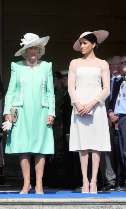 Camilla, duquesa de Cornualles y Meghan Markle.