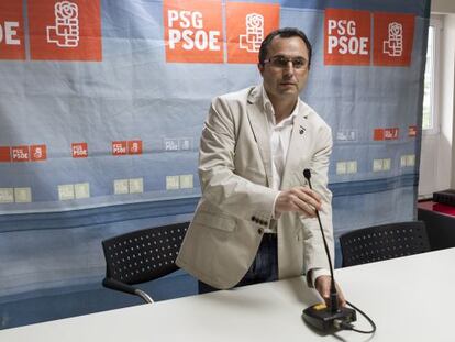 Manel Vázquez,  en la sede del PSdeG en Santiago