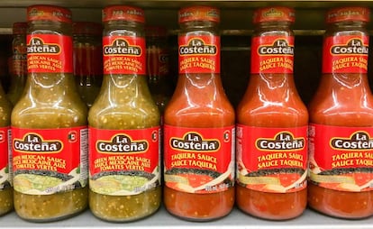 Botes de salsa picante La Costeña