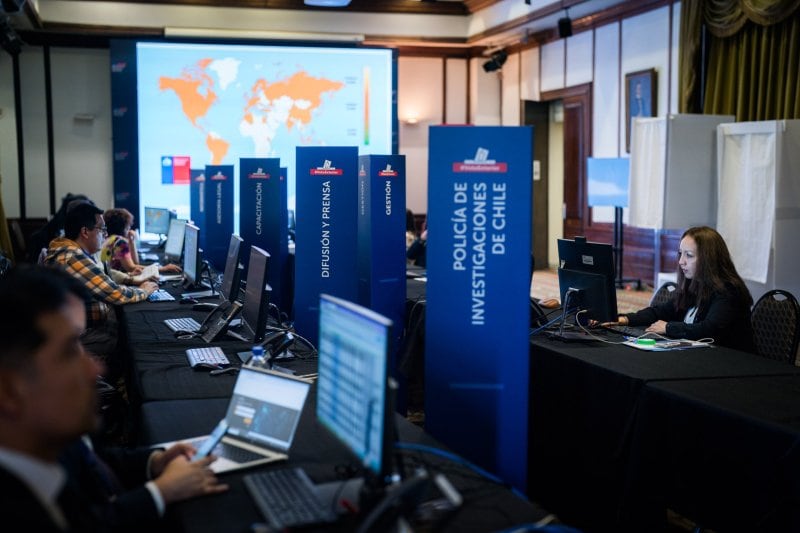 Elecciones presidenciales de Chile 2025, en vivo | Comienza la votación de los chilenos en el exterior