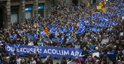 Miles de personas participan en la manifestaci&oacute;n en favor de la acogida de refugiados en Barcelona, el pasado s&aacute;bado.