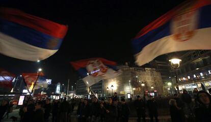 Manifestaci&oacute;n nacionalista en Belgrado, este domingo, en protesta por la independencia de Kosovo.