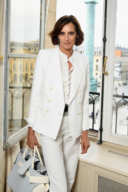 La modelo y diseñadora Inès de la Fressange, en la presentación de Schiaparelli.