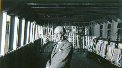 José Ortega y Gasset, en el embarcadero de Buenos Aires, en 1942.