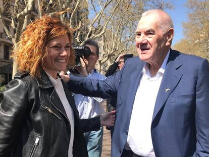 Elisenda Alamany en una imagen con Ernest Maragall, cabeza de lista de ERC para el Ayuntamiento de Barcelona.