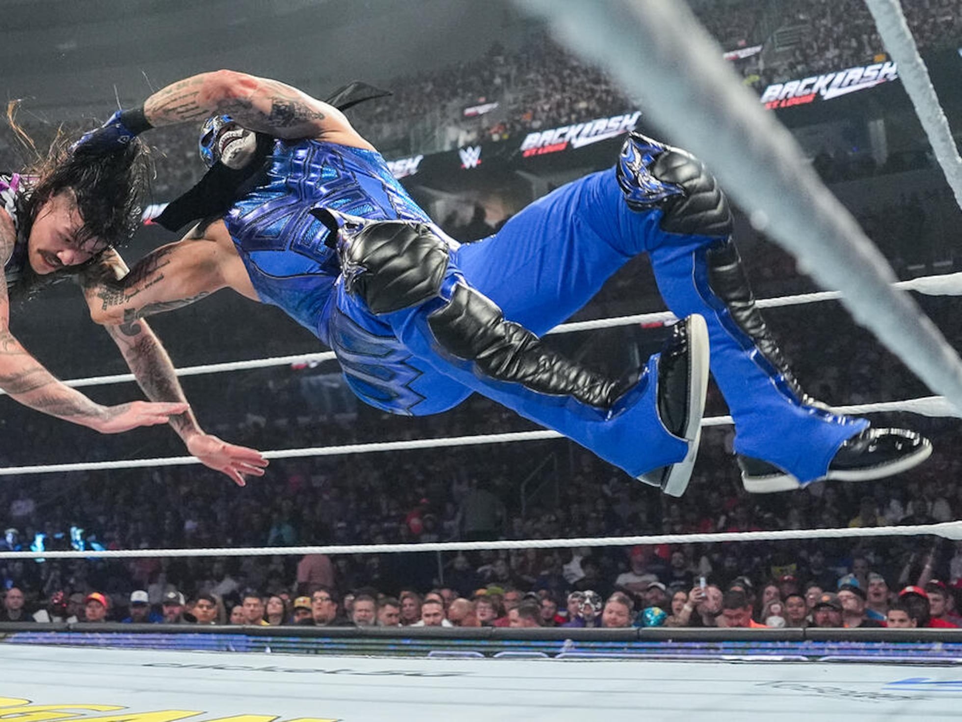 Mexico's 'lucha libre' makes the leap into American entertainment: Cultural appropriation or an opportunity for growth? | Sports | EL PAÍS English