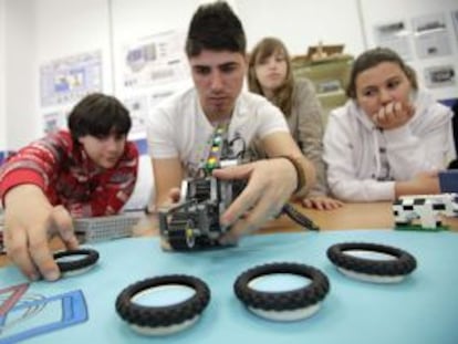 Alumnos del IES Turaniana de Carboneras (Almería)