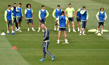 Zidane, en un entrenamiento del Madrid.