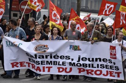 Manifestantes durante la protesta contra la reforma en Toulouse.