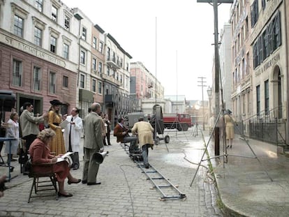 Un momento del rodaje de 'Cinderella', dirigida por Kenneth Branagh en 2015, en los estudios Cinecittà.