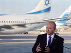 Israeli Prime Minister Naftali Bennett delivers a statement to members of the media after his tour of Ben Gurion International Airport as Israel looks to contain coronavirus disease (COVID-19) recurrences, at the airport in Lod, near Tel Aviv, Israel June 22, 2021. REUTERS/Ronen Zvulun